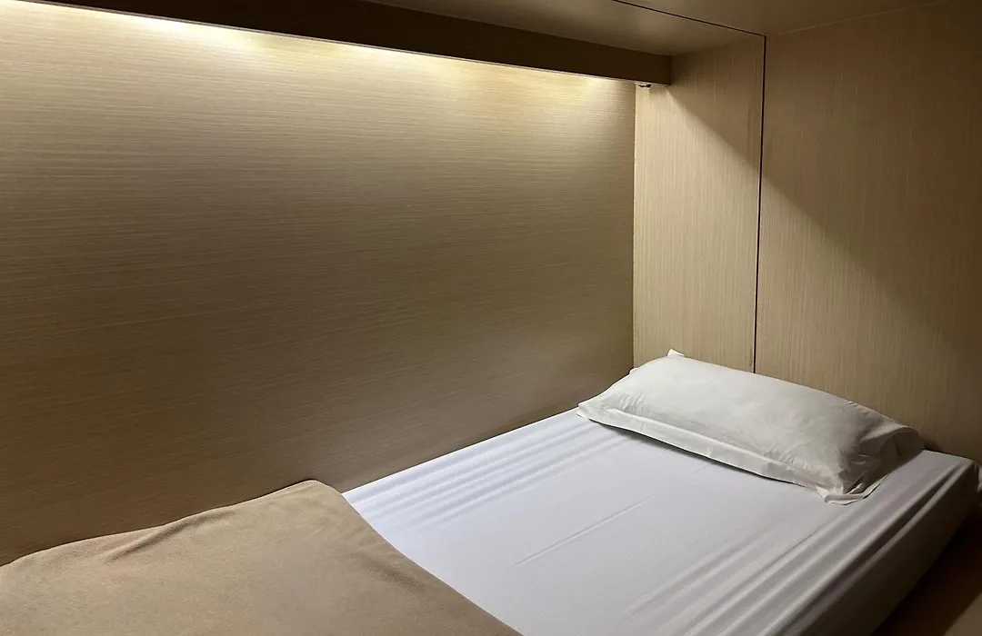 Cubic Bed Pratunam-1